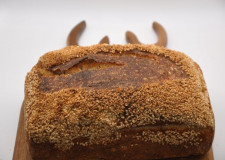 Surdejsbrød m/sesam